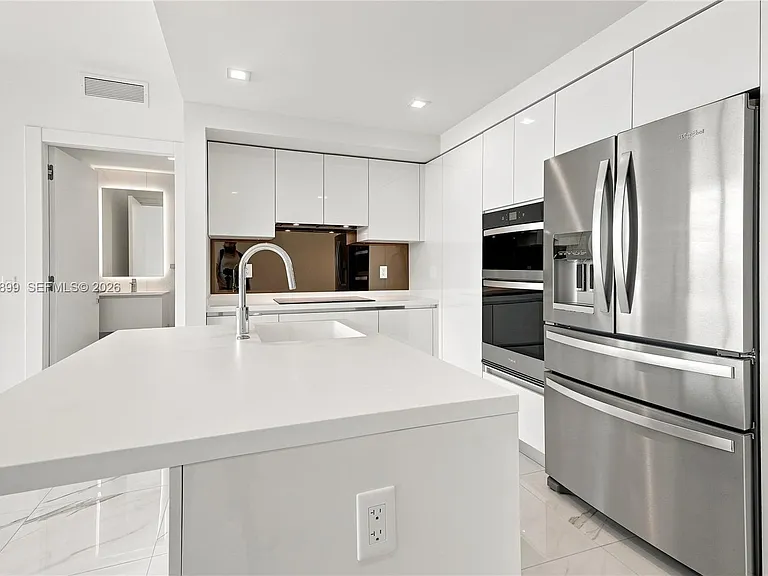 1179 E Hallandale Blvd #302 — Photo 10