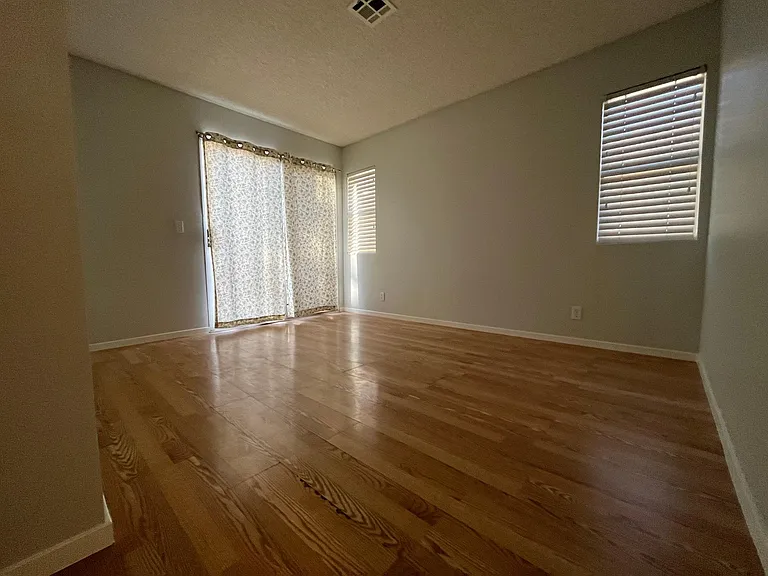 3317 Surfline Dr — Photo 11