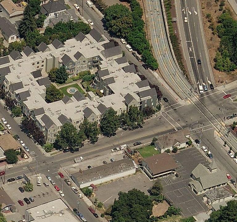 1st image of 321 Park Ave