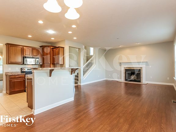 3rd image of 1301 Old Heritage Pl
