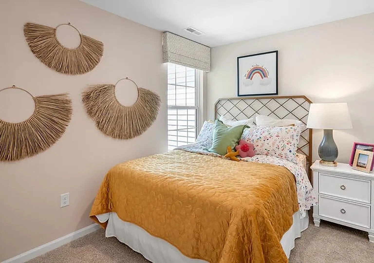 Room in 3 Bedroom Home in Raleigh — Photo 3