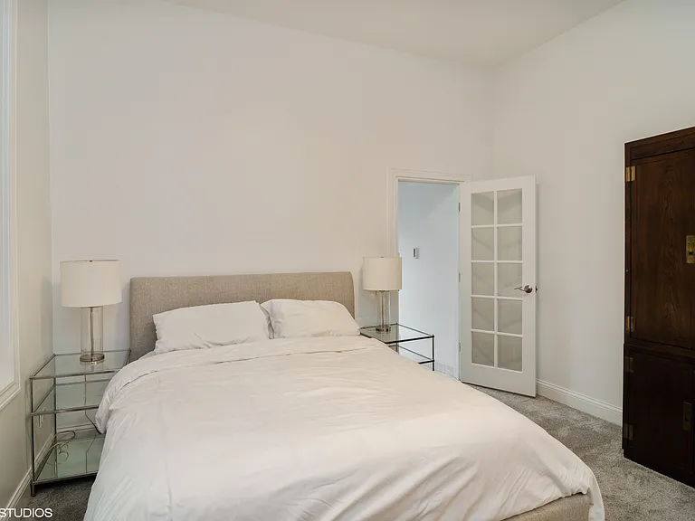 2232 N Seminary Ave #1 — Photo 7