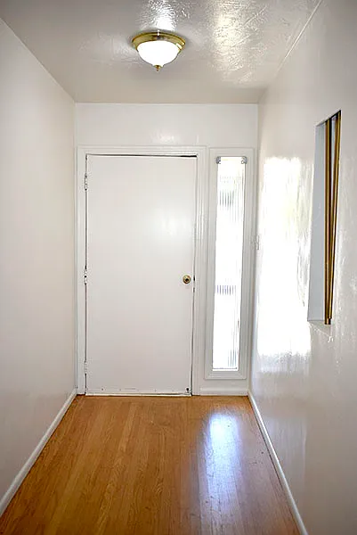 3 bed, 2064 sqft, $2,700 — Photo 2