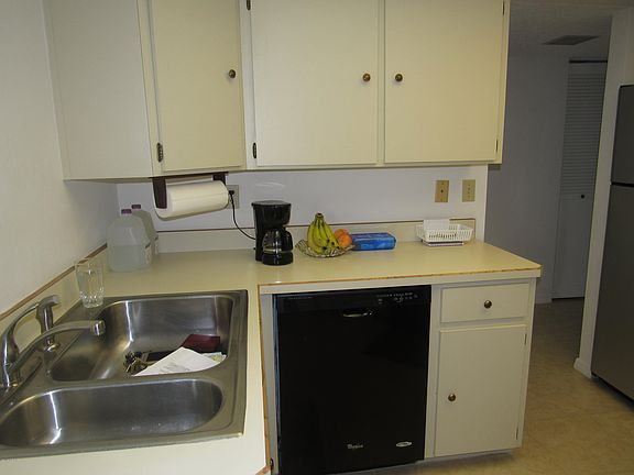 3rd image of 1 Oceans West Blvd APT 9B3
