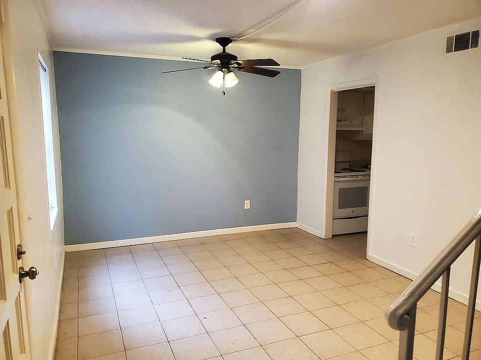 1st image of 400 William Hilton Pkwy APT 90
