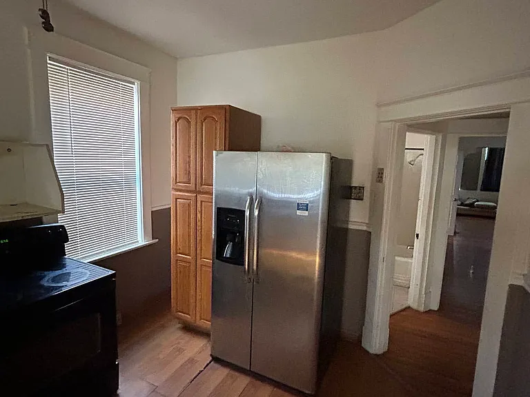 4890 Margaretta Ave — Photo 19