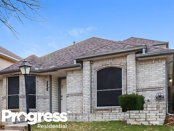 2nd image of 1346 Creekview Dr