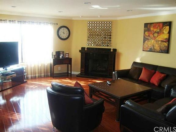 2nd image of 301 N Belmont St APT 206