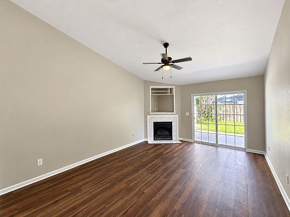 3rd image of 1342 Pinnacle Ln