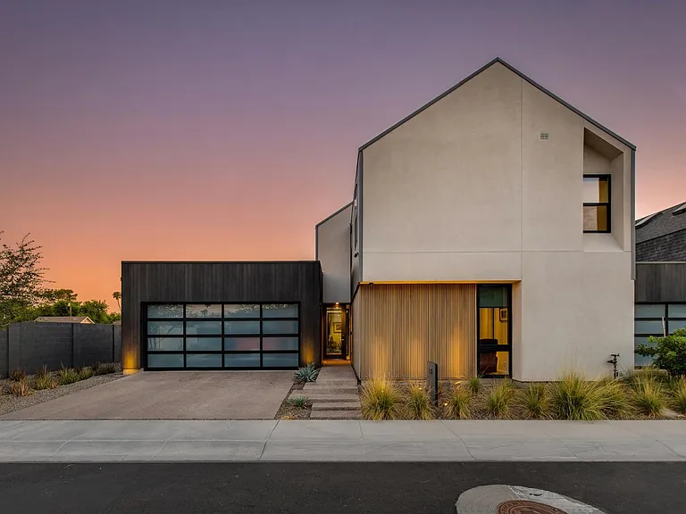 1341 E Pomelo Grove Ln — Photo 1