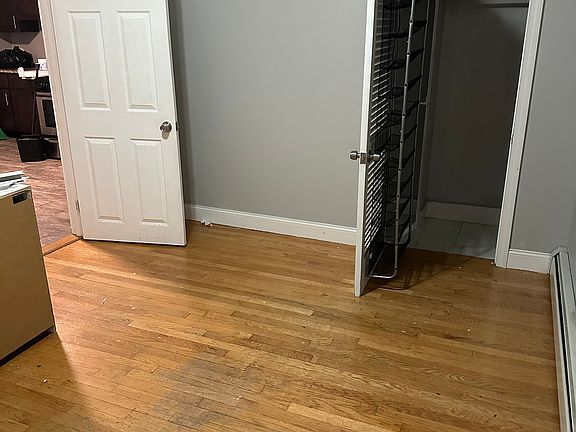 4th image of 75 Parnell St Floor 1