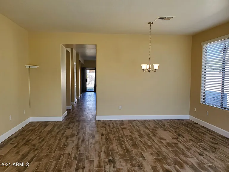 2056 E Riviera Dr — Photo 4