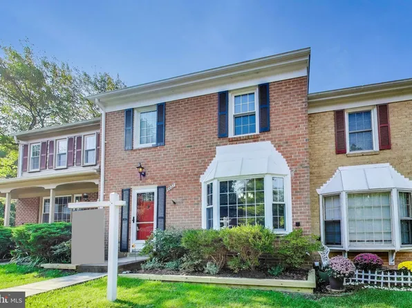 6027 Kerrwood St, Burke, VA 22015