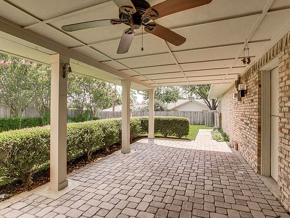 4th image of 9538 Brentgate Dr