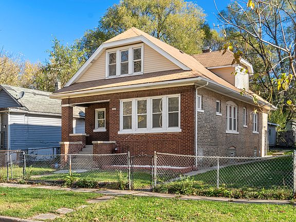 2nd image of 12147 S Emerald Ave