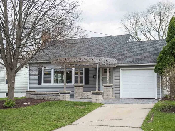 4500 Schofield St, Monona, WI 53716