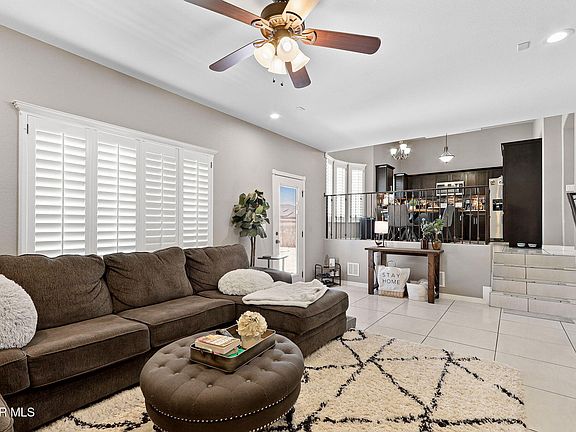 4th image of 14932 Hunters Grove Ave