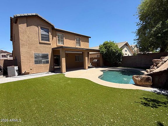3rd image of 2529 W BIG OAK Street