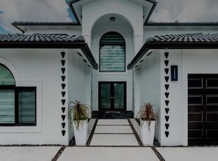 14616 SW 161st Pl, Miami, FL 33196