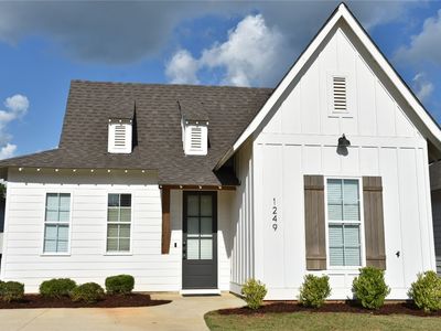 1249 Fox Tail Ln, Opelika, AL, 36801