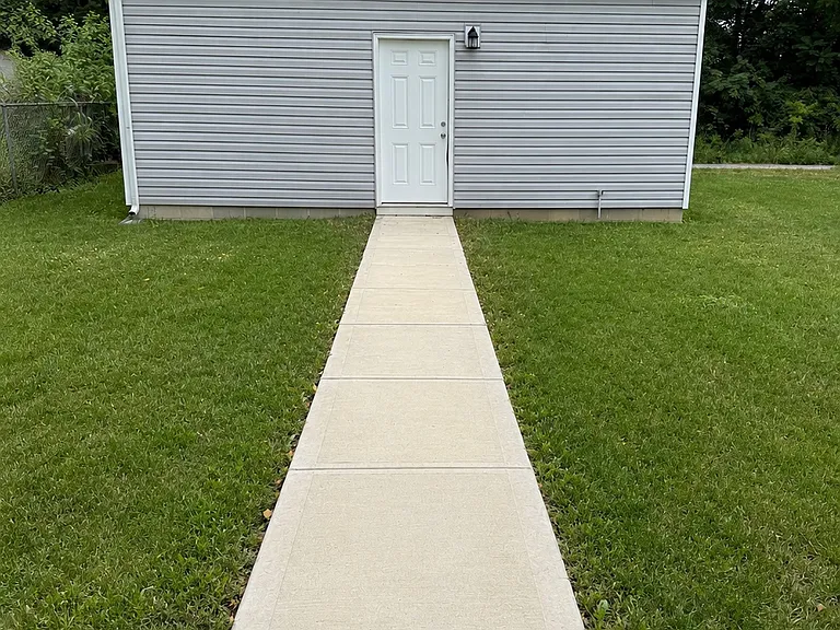 546 Stambaugh Ave — Photo 3