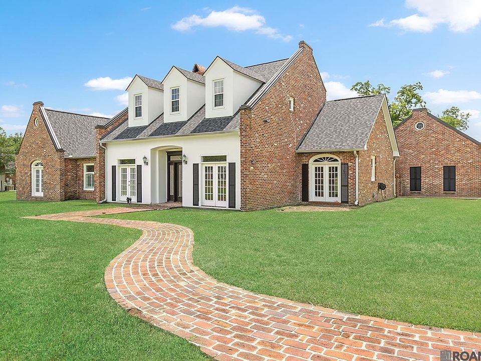 1st image of 23421 Sunnyside Ln
