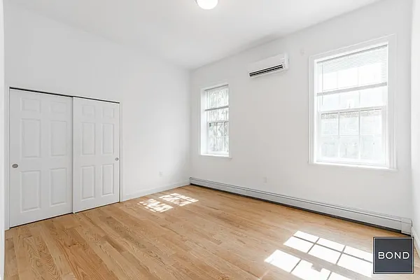 Rented by Bond New York | media 13