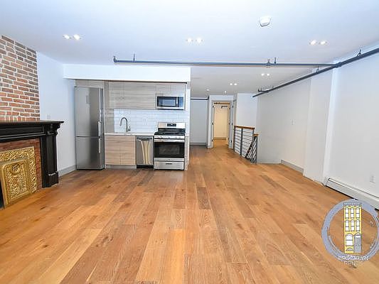 5th image of 1187 Dean St #G