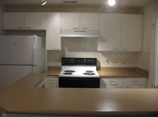 824 W 5th St APT 139, Charlotte, NC 28202