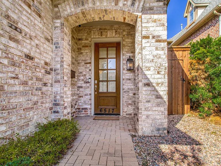 6517 Del Norte Ln — Photo 2
