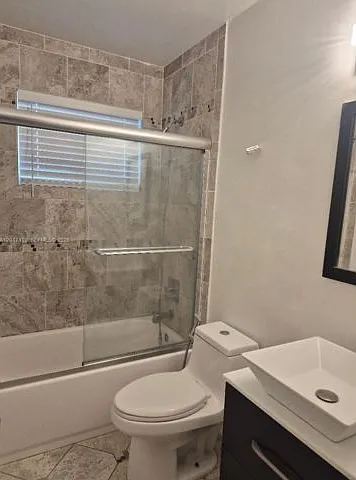 10030 SW 164th Ter — Photo 4