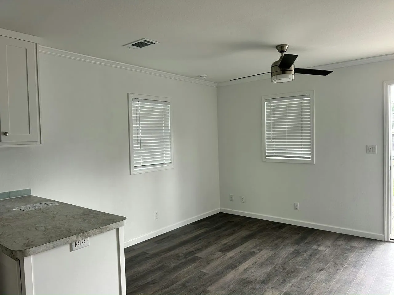 1 bed, 1.0 bath, $1,090 — Photo 4