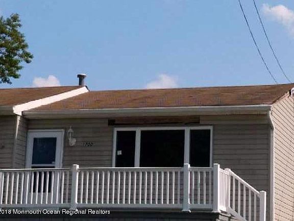 4th image of 1700 11th Ave