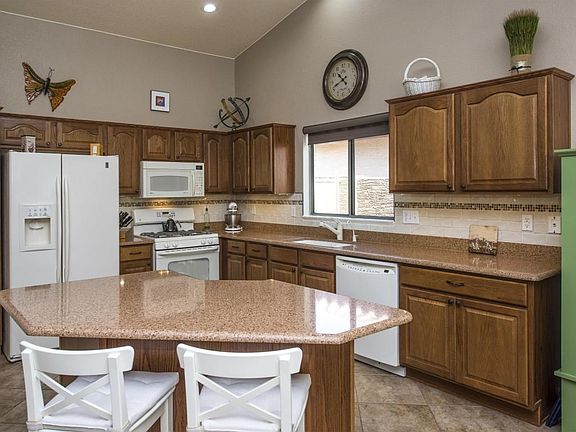 005_Kitchen