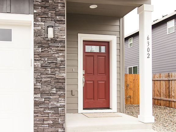 4th image of 6302 NE 49th Way #A & B