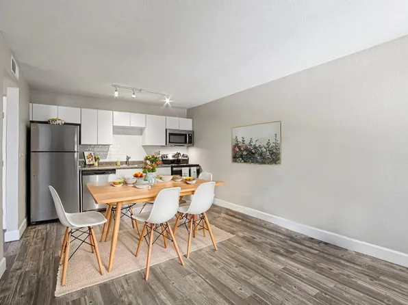 The Oaks Apartments