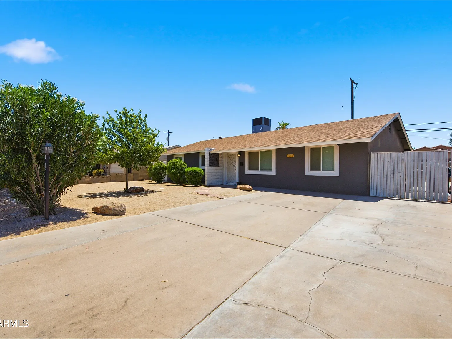 4 bed, 2.0 bath, 1456 sqft, $3,100 — Photo 1