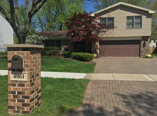 4061 Roslyn Rd, Downers Grove, IL 60515