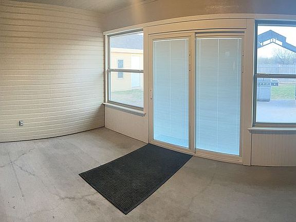 Enclosed porch