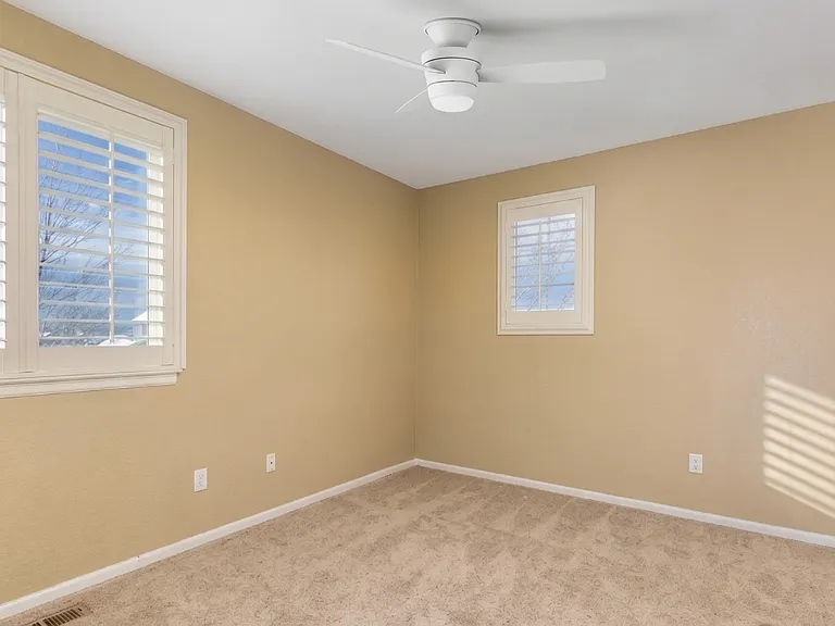 643 Grimson Pl — Photo 16