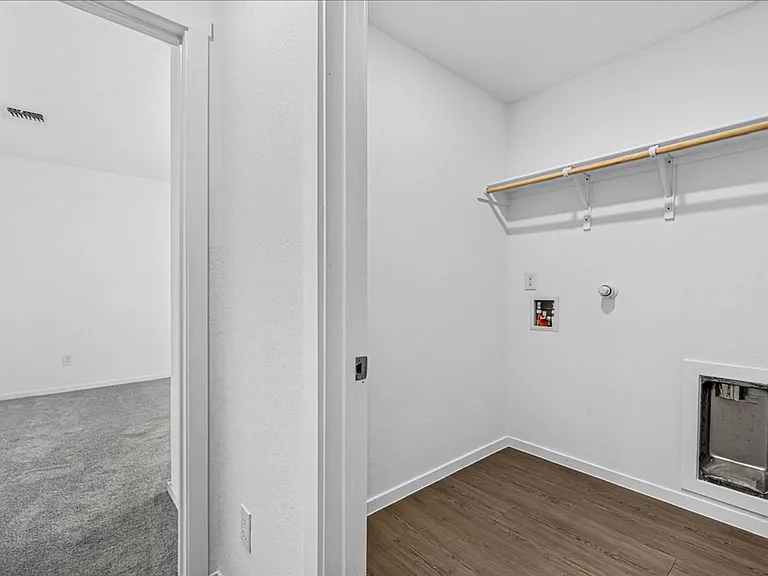 1314 Lady Yoli St — Photo 37