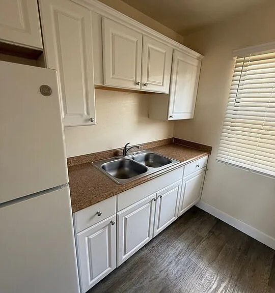 4055 Hamilton St #11 — Photo 8