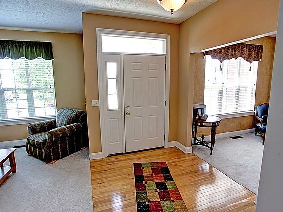 3rd image of 1454 Red Barn Way