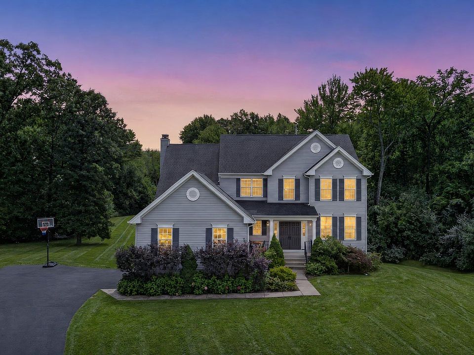 1st image of 10 Doolin Court