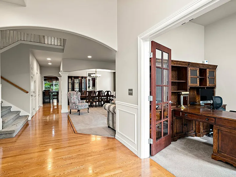 12153 SE 307th Pl — Photo 2