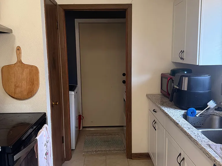 950 Sundance St — Photo 7