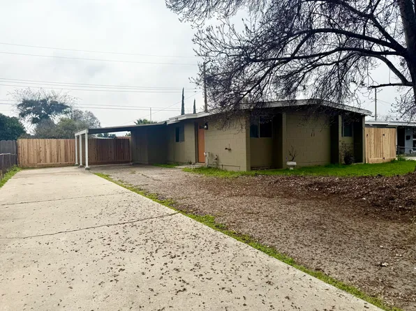 210 Sequoia Drive, Exeter, CA 93221