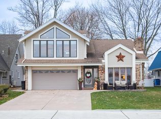 29468 Lowell St, Gibraltar, MI 48173