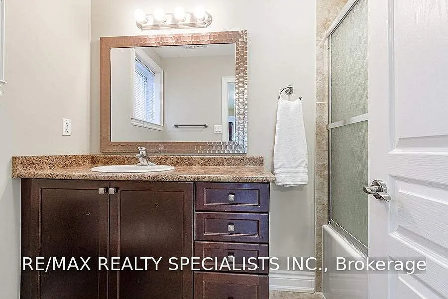 2 bed, $2,100 — Photo 4