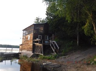 2 Rollway Rd, Hammond, NY 13646